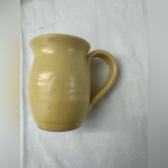 CAGLE ROAD Hand Thrown Pottery Butter Yellow Mug - Picture 2 of 3